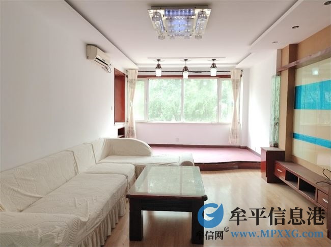 錦秀豪庭電梯二樓90平兩室出租